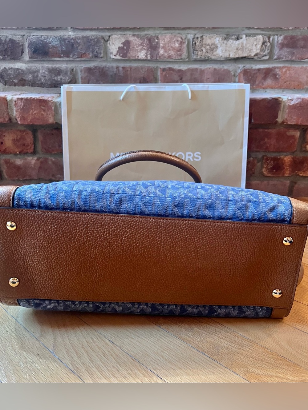 Michael Kors Large Hamilton Frame Out Monogram Denim Tote & Wallet Set - Picture 5 of 13